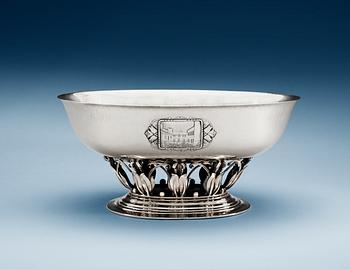 482. GEORG JENSEN, praktskål, Köpenhamn 1919-21, 830/1000 silver,