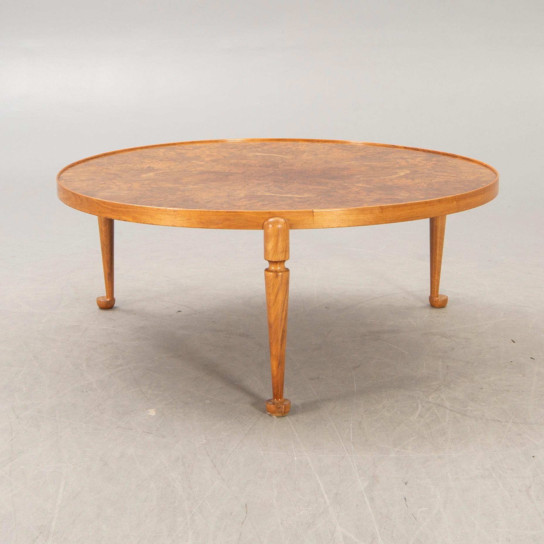 Josef Frank, soffbord modell 2139 för Firma Svenskt Tenn 1900-talets andra hälft.
