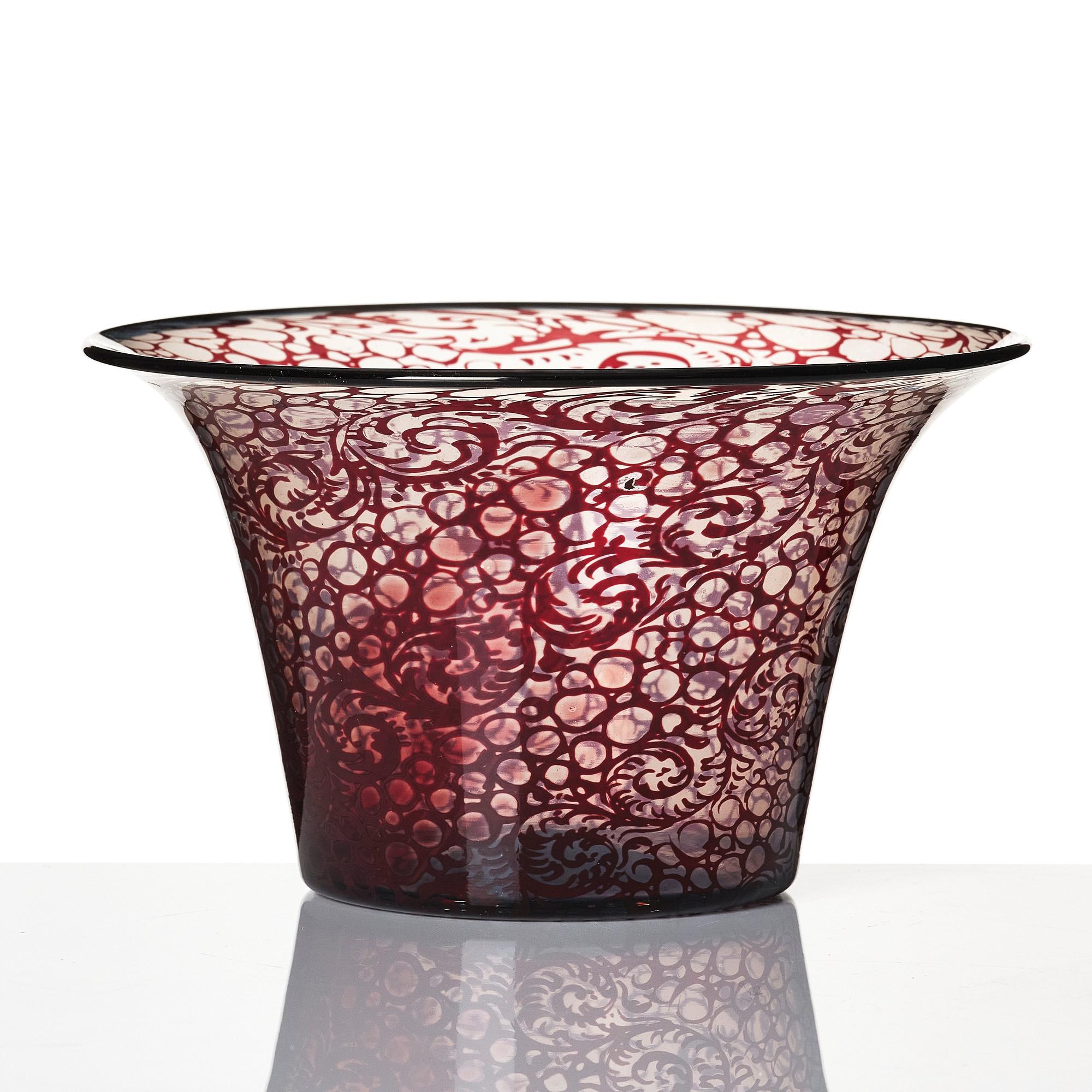 Simon Gate, a 'graal' glass bowl, Orrefors, Sweden 1920, no 952.