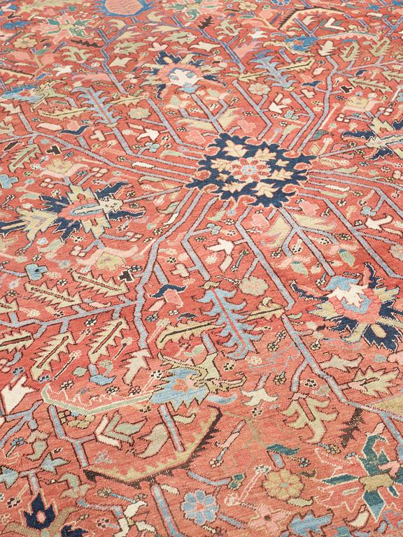 SEMIANTIK HERIS. 355 x 293,5 cm.