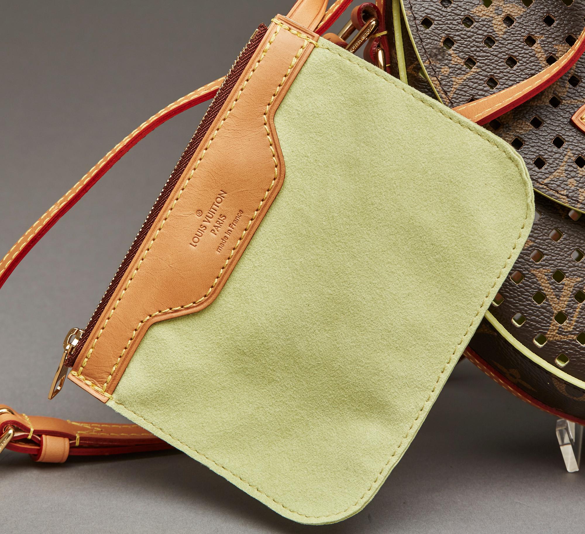 VÄSKA, "Chantilly Perfo Mono", Louis Vuitton.