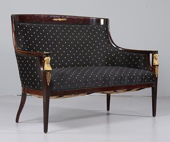 SOFFA samt FÅTÖLJ, empirestil, 1900-tal.