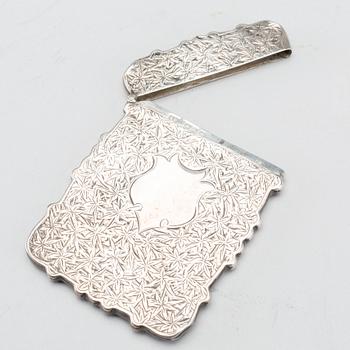 An English 19th century silver calling card case, mark of Birmingham 1899, length 10 cm, weight ca 71,5 gr.