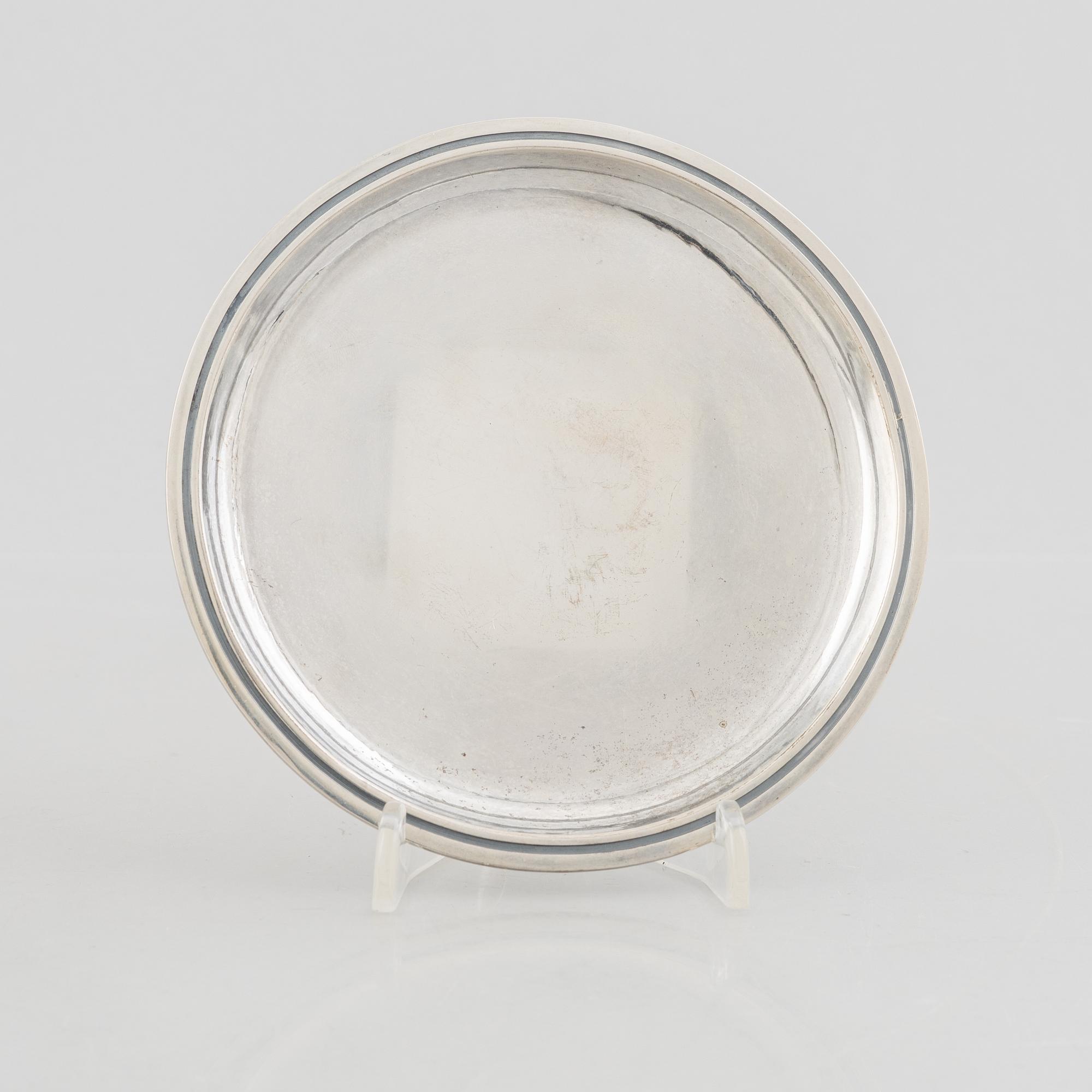 Two Swedish silver bowls and a dish, marks of Tore Kullander, Borås 1950-1951.