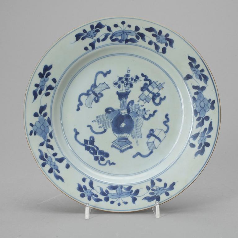 TALLRIK, porslin, Qing dynastin, Kangxi, 1662-1722.