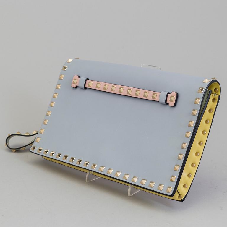 CLUTCH, Valentino.