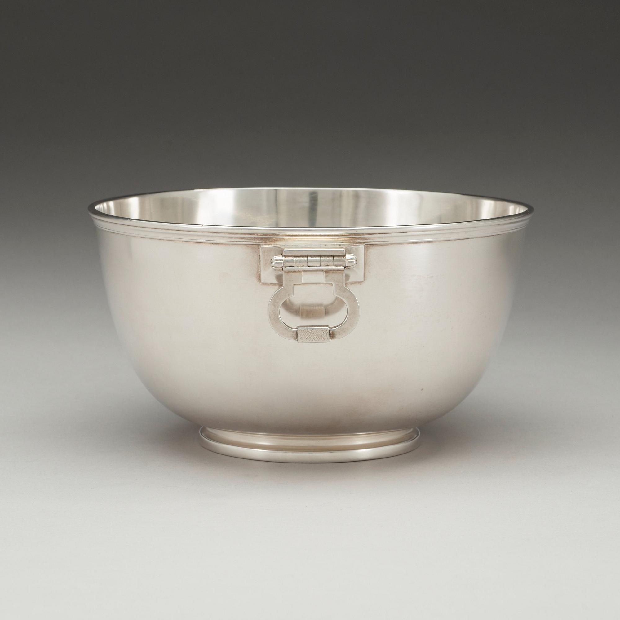 A W.A. Bolin silver jardinière, Stockholm 1940.