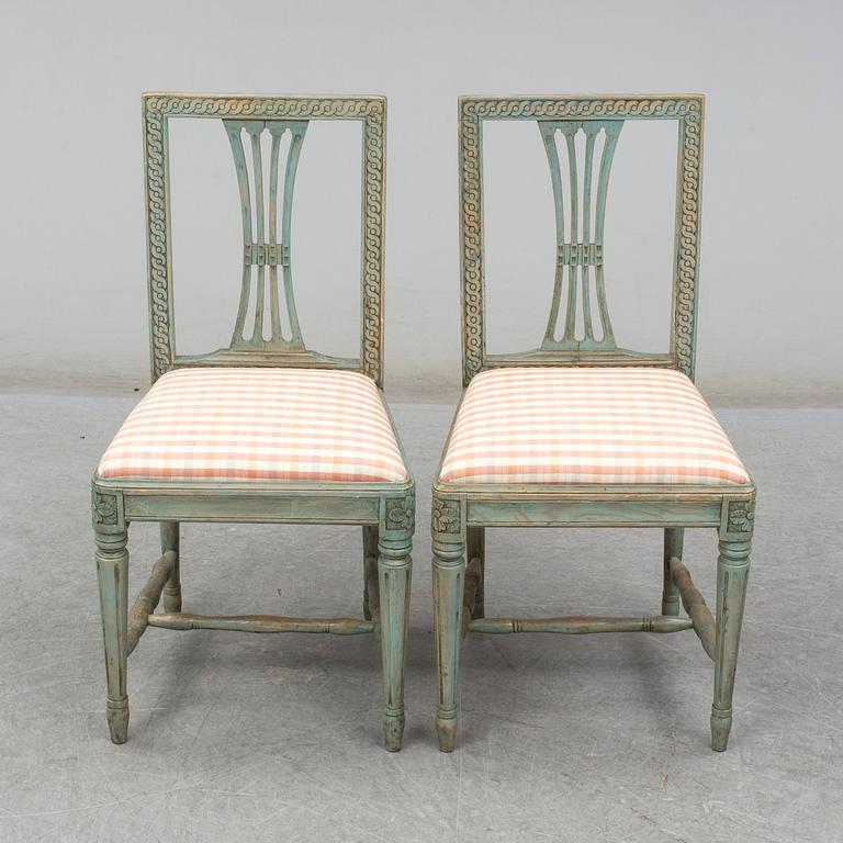 STOLAR, ett par, gustaviansk stil, 1800-talets andra hälft.