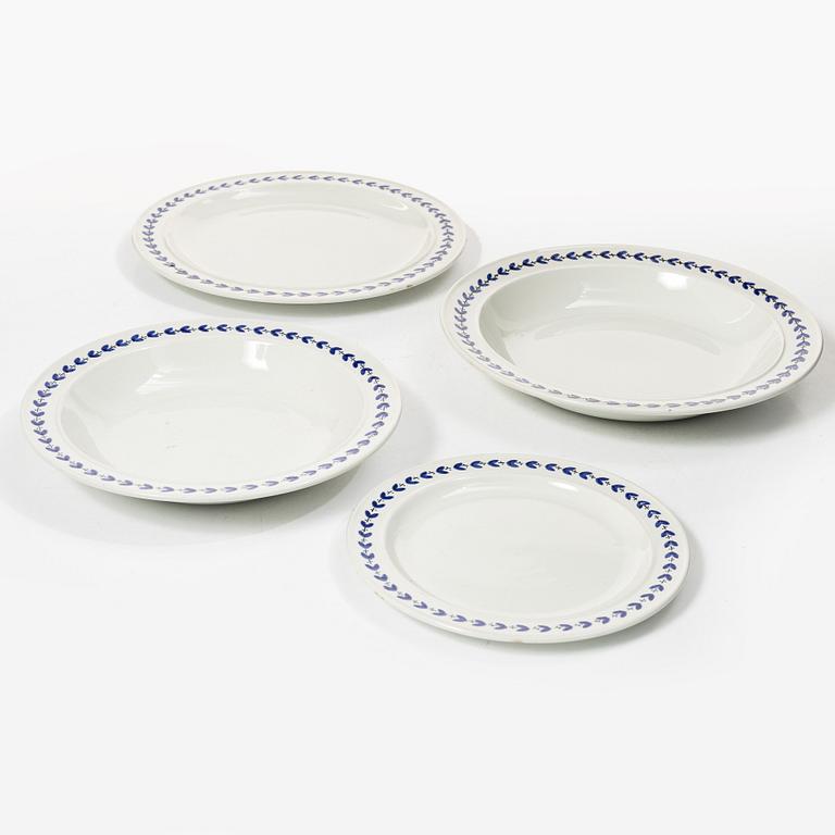 Wilhelm Kåge, 32-pieces of an 'Akademi' service, creamware, Gustavsberg, Sweden, 1936-39.