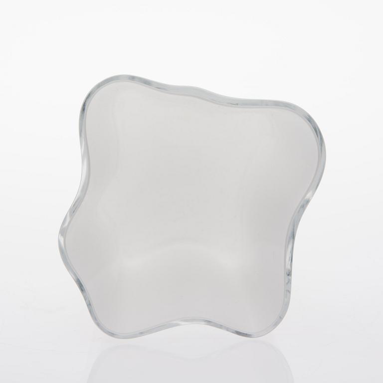 ALVAR AALTO, GLASSKULPTUR, 4 DELAR. Aalto-blomman. Sign. Alvar Aalto. Iittala 1980/90-talet.