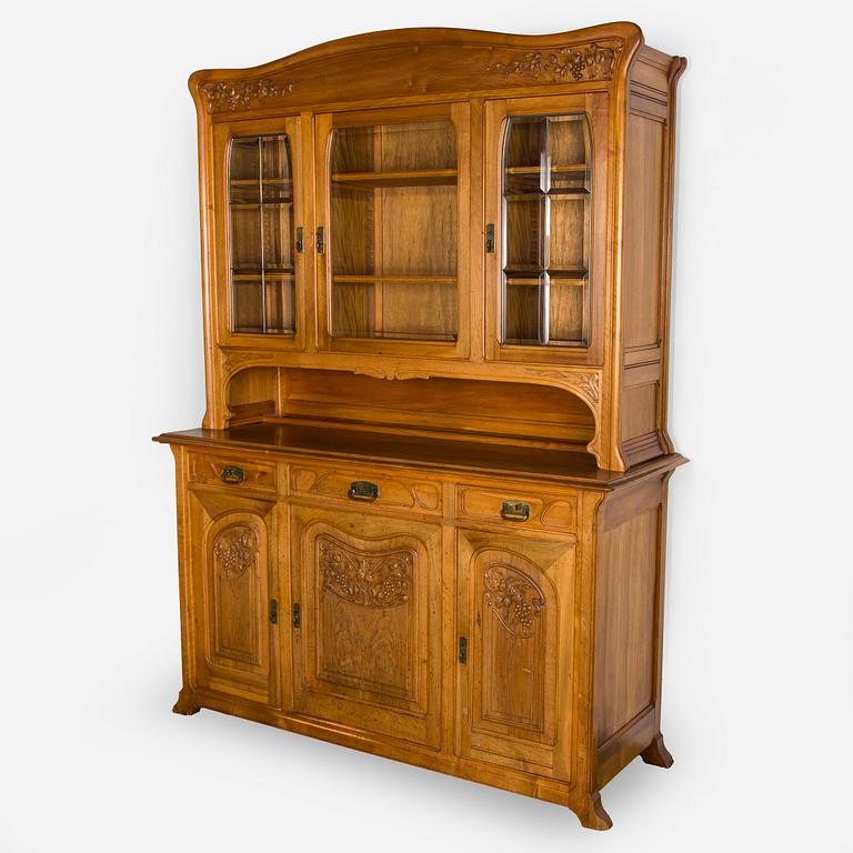 Vitrinskåp, tidigt 1900-tal.