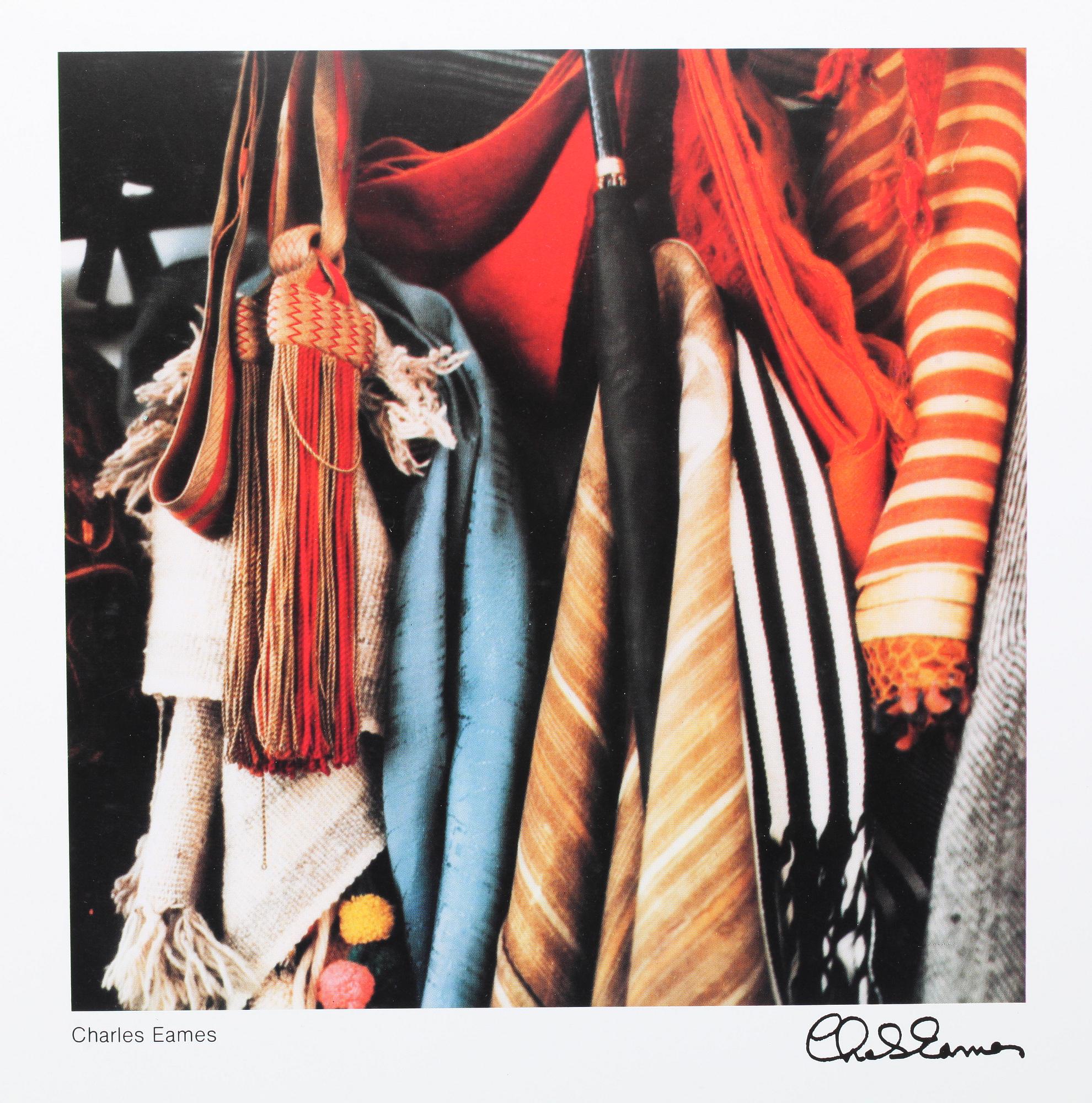 FOTOGRAFISK MAPP, "12 Instant Images", utgiven av Polaroid, bl a Helmut Newton, Rita Khomann. Sign i tryck. 1974-75.