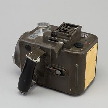 A Swedish Army Air Force Aircraft model HK 7 Camera (Hasselblad) with Case used at Södermanland's aerodrome, early 1940s.