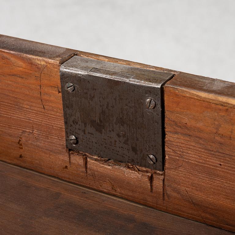 Vitrinskåp, 1800-tal.