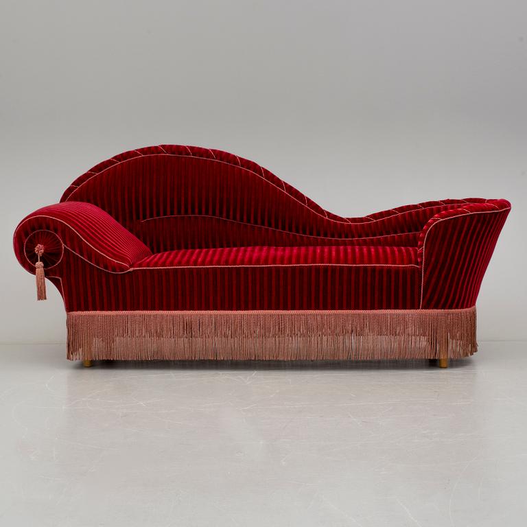 KANAPÉ, 1900-talets mitt.