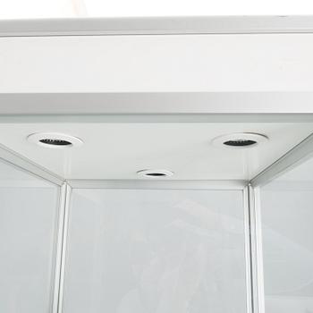 A late 20th century display cabinet.