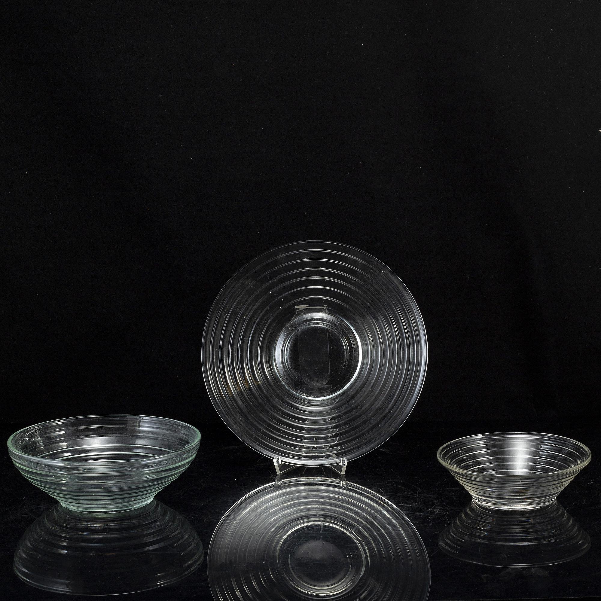 AINO AALTO, a 19-piece part 'Bölgeblick' glass service, Karhula, Finland, 1930-40's.