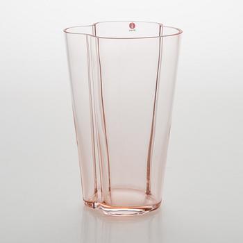 Alvar Aalto, maljakko, "220", signeerattu Iittala.