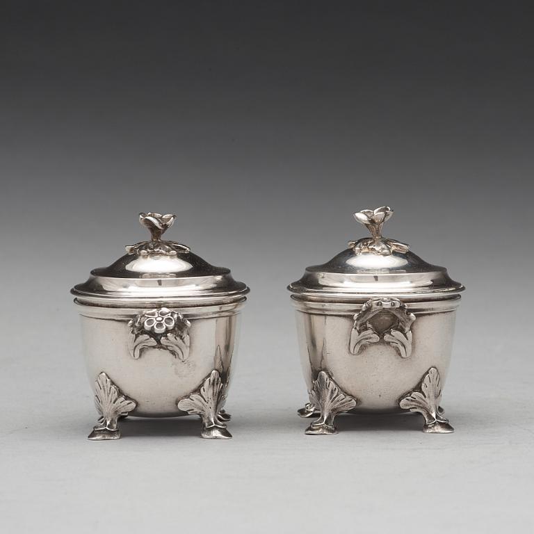 Simson Ryberg, SKÅLAR MINIATYRER, ett par, silver, Stockholm 1776, rokoko.
