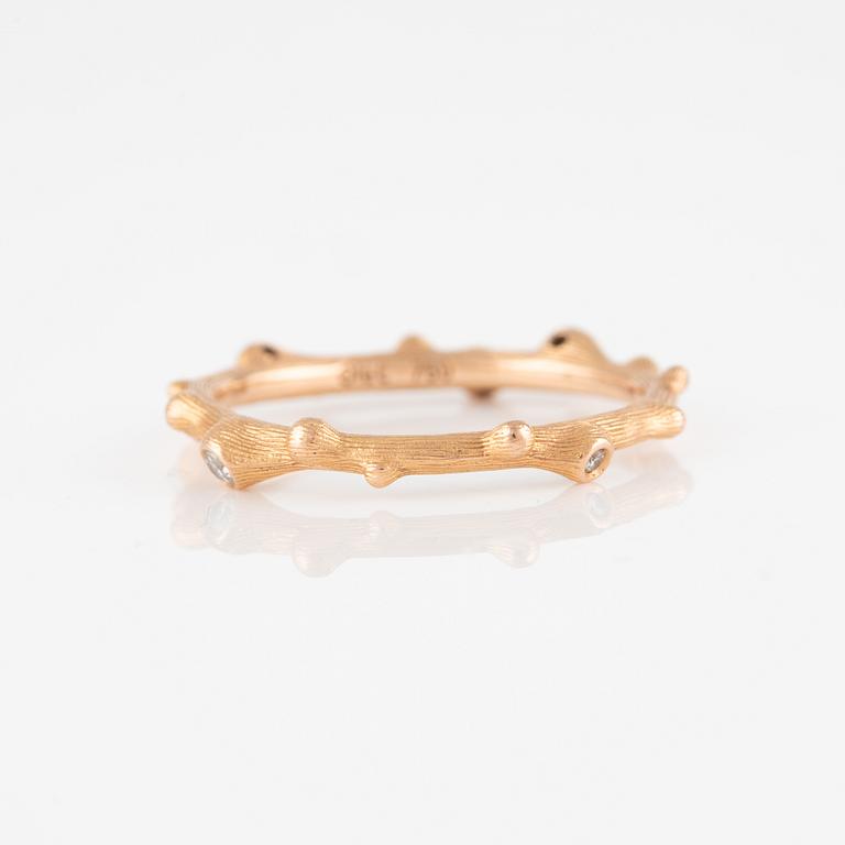 Ole Lynggaard, ring, "Nature", 18K guld med briljantslipade diamanter.