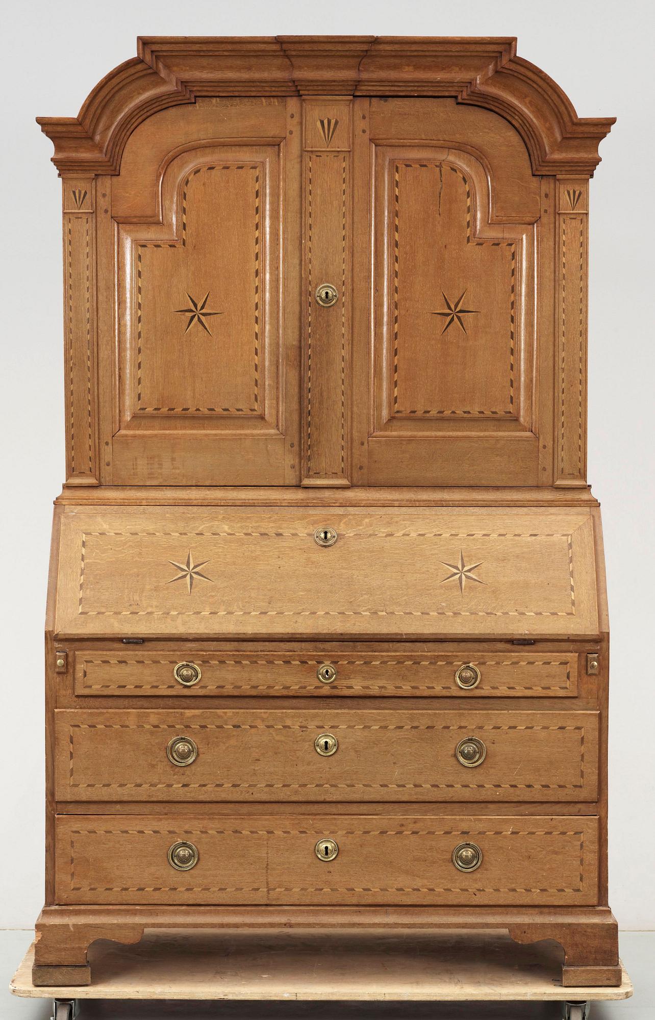 SALSKÅP, sk Smålandsskåp, 1700/1800-tal.