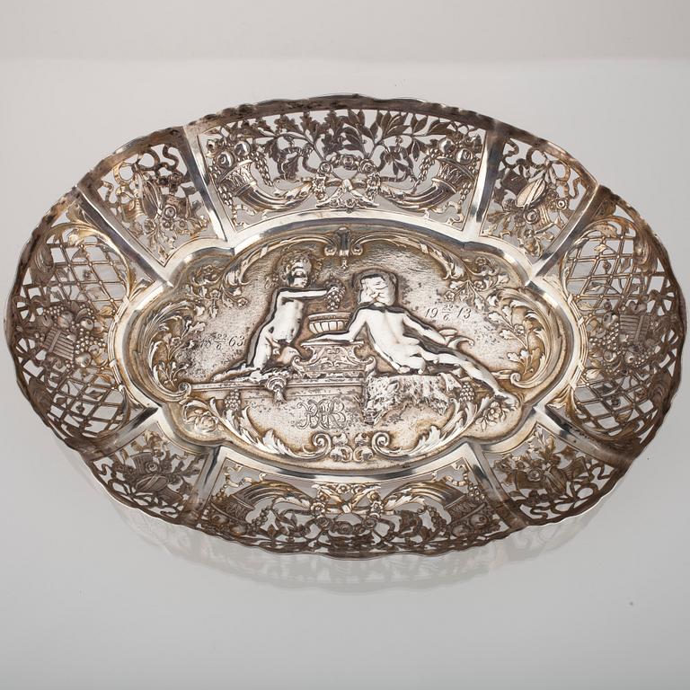 FAT, 800 silver. Stämplad med tyska och ungerska stämplar. 1930-tal. Vikt 306 g.
