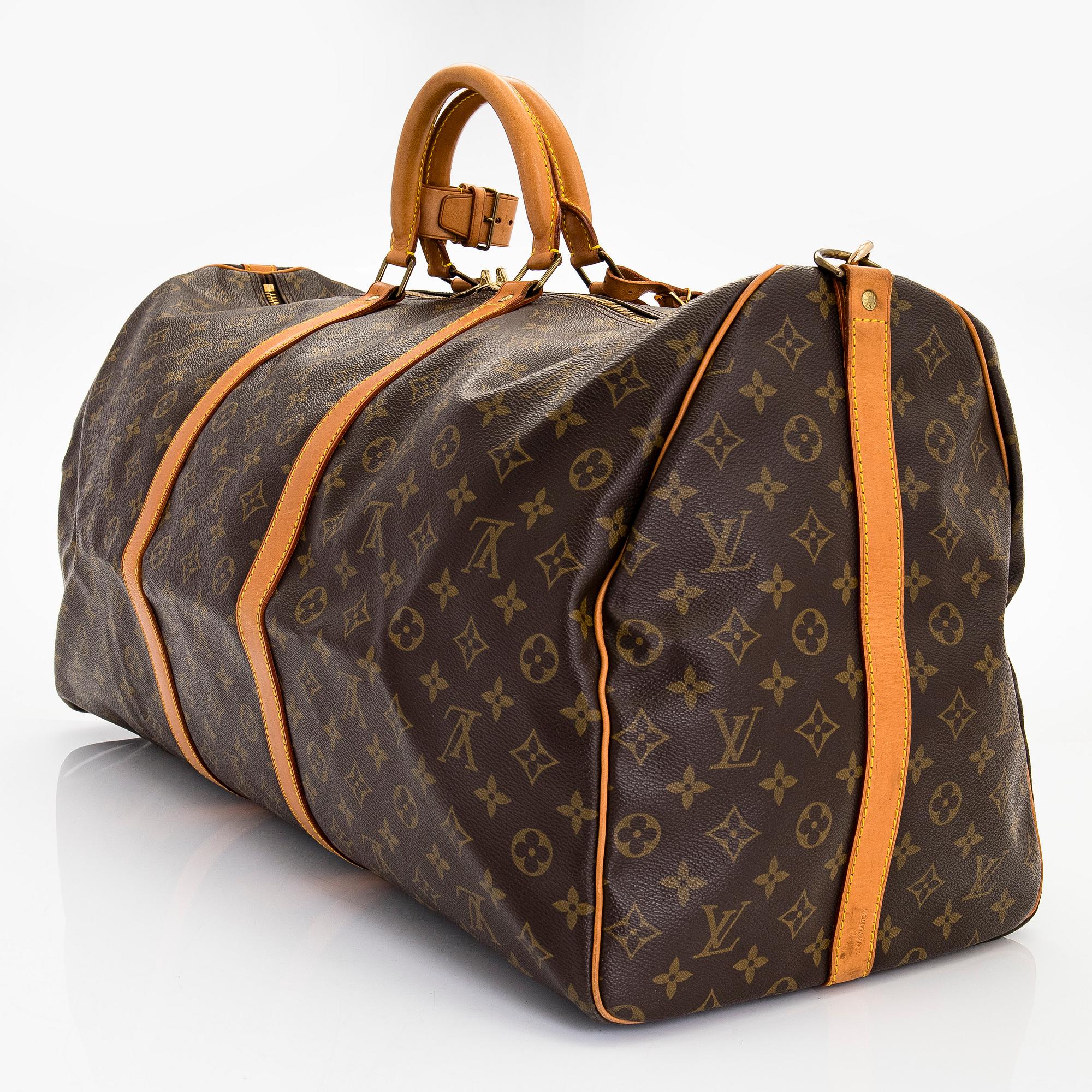 Louis Vuitton, a Monogram Canvas 'Keepall 60 Bandoulière' weekendbag.