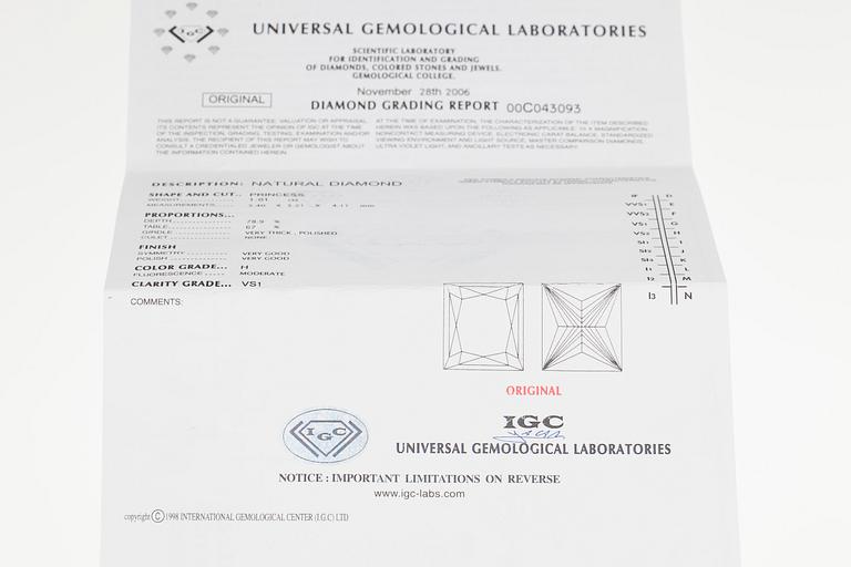 RING, 14K guld, diamant 1,01 ct H / VS1 enligt intyg. Vikt ca 3,9 g.