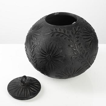 Anja Notini, an urn with cover, own workshop, Saltsjö-Boo.