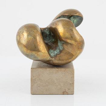 Eva Acking, a, sculpture, signed. Bronze, total height 15.5 cm.