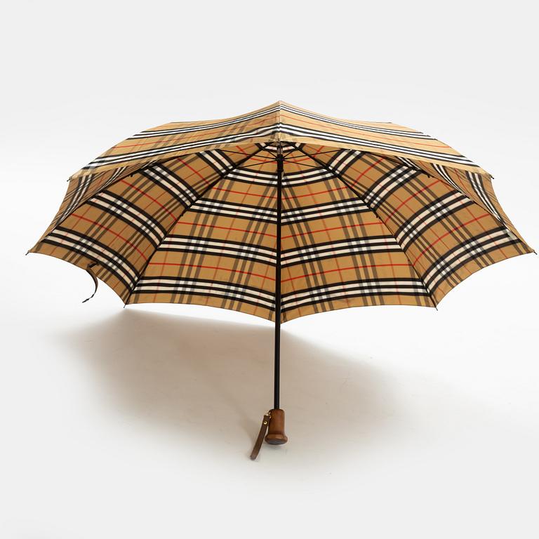 Burberry, paraply.