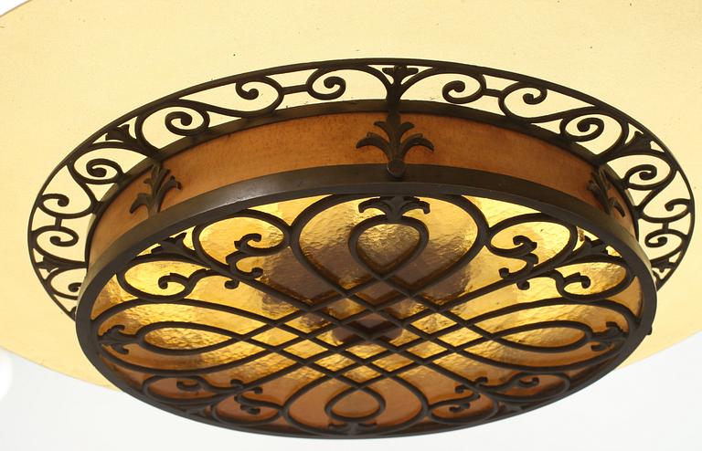 TAKPLAFOND, art decostil, 1900-talets första hälft. Diam 80.