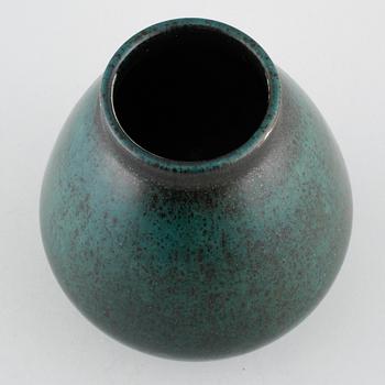 Unique stoneware vase by CARL-HARRY STÅLHANE, Rörstrand, signed, mid 20th century.