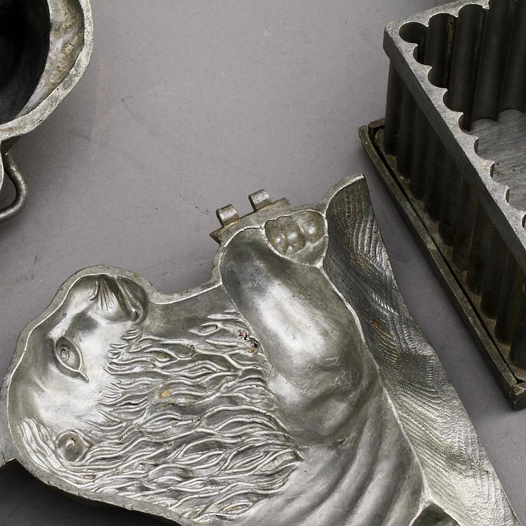 GLASSFORMAR, 3 st, tenn, 1800/1900-tal.