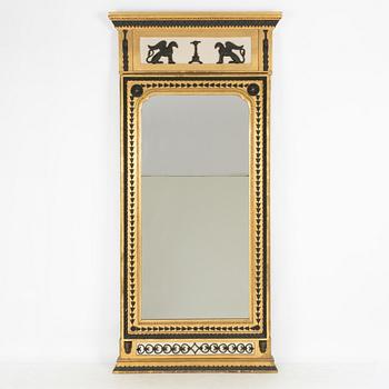 Spegel, tillskriven Jonas Frisk (spegelfabrikör i Stockholm 1805-1824), Empire.