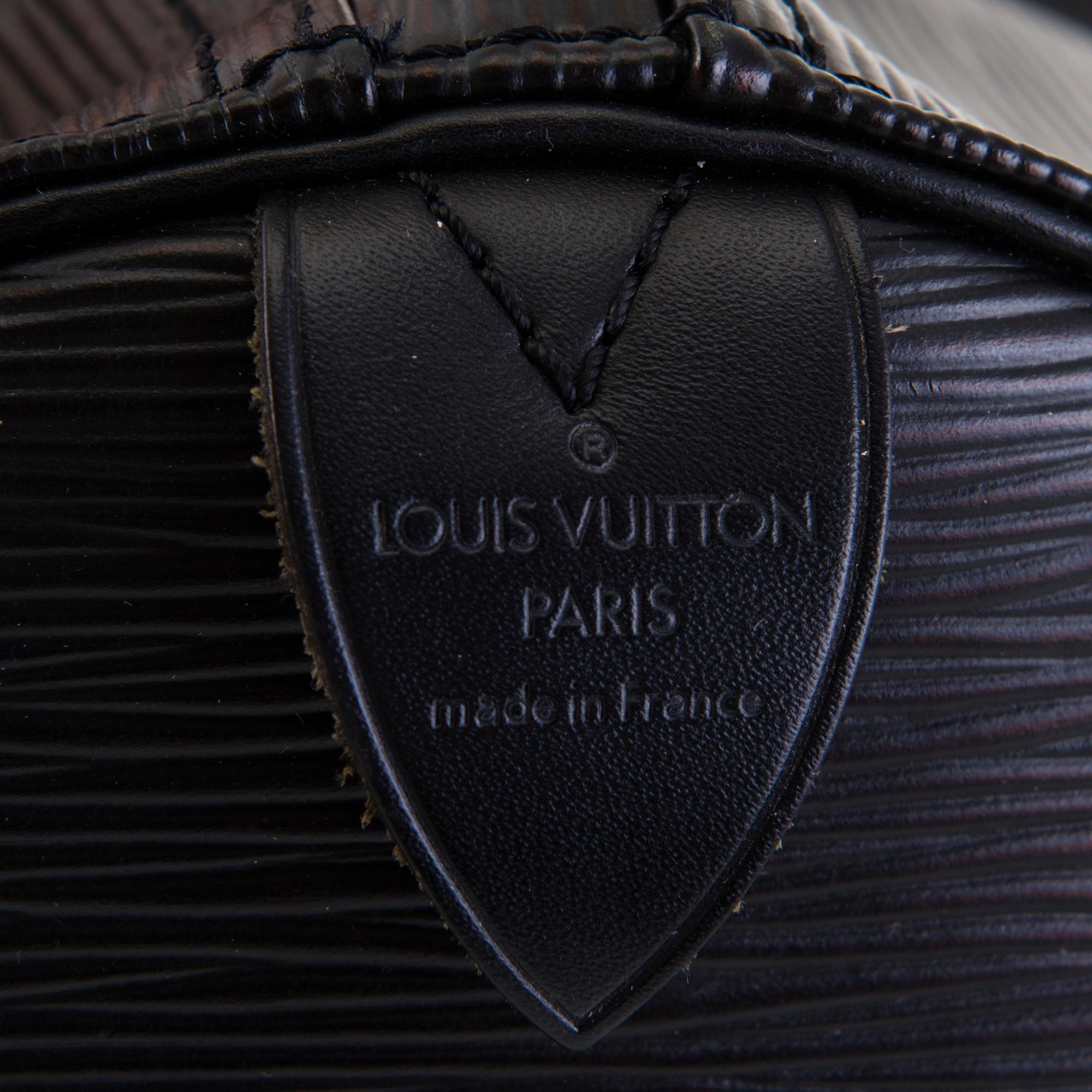 LOUIS VUITTON BLACK EPI LEATHER KEEPALL 55 TRAVEL BAG.