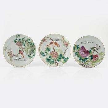 A set of three Chinese dishes, 20th Century.