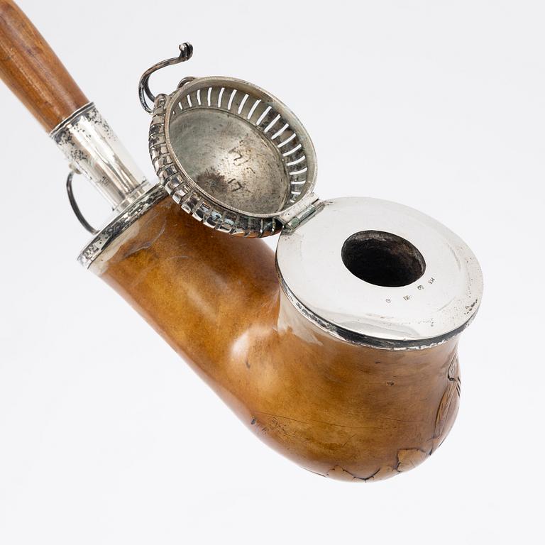 Långpipor, 5 st, silver, ben, horn, och svarvat trä, 1800-tal.