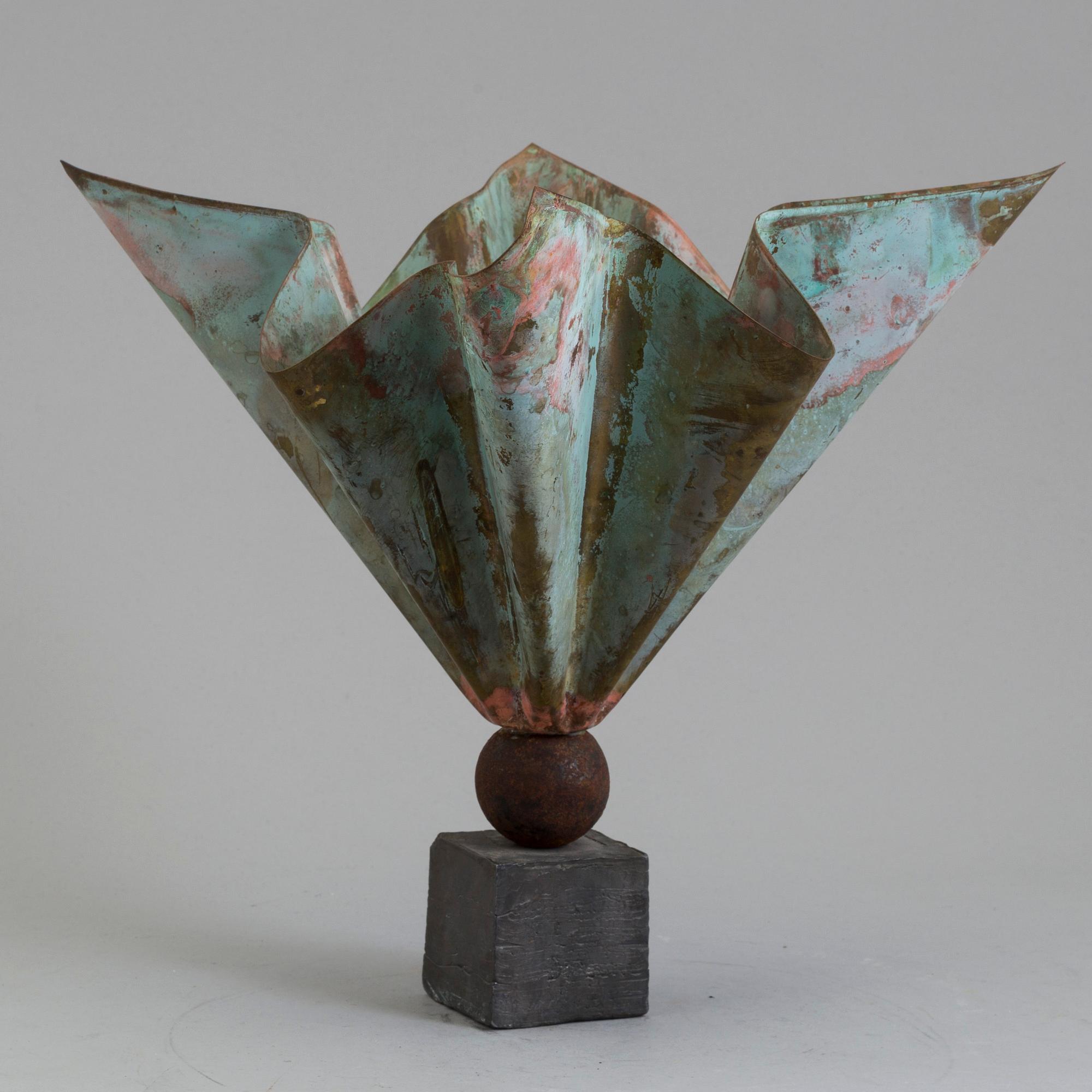 TAGE ANDERSEN, blomkruka, patinerad koppar, Danmark, 1980/90-tal.