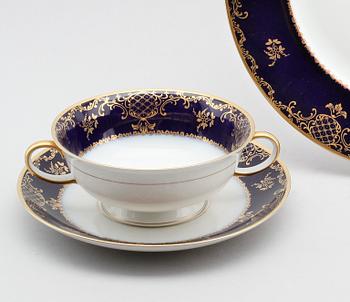 SERVISPORSLIN, 35 delar, Rosenthal, 1900-talets mitt.