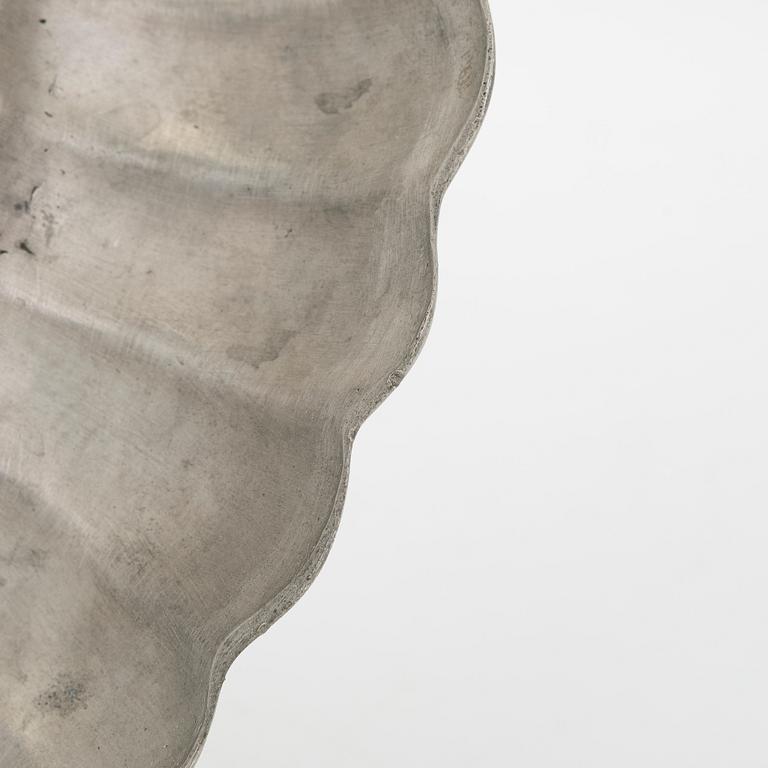 Estrid Ericson, dish, model "A 28", pewter, Svenskt Tenn, Stockholm 1925.