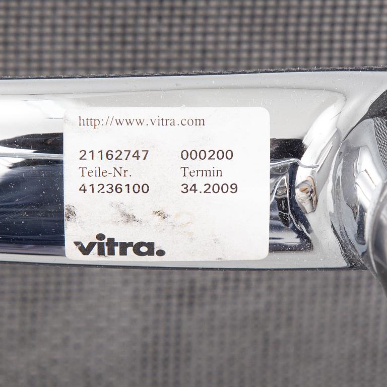 Charles & Ray Eames, karmstol, "EA108", Vitra, 2009.