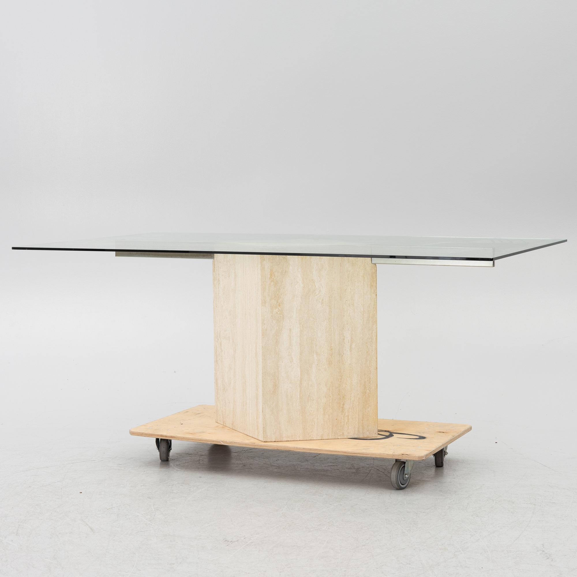 Dining table, probably Italy, last quarter of the 20th century.