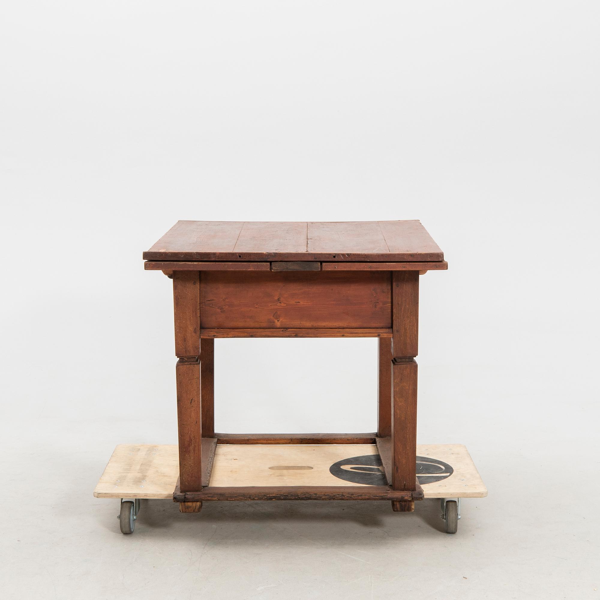 Kitchen Table/Work Table circa 1900.