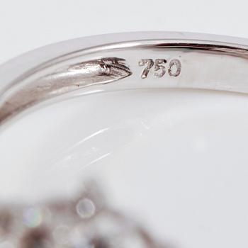 RING, briljantslipade diamanter total ca 0.40 ct.
