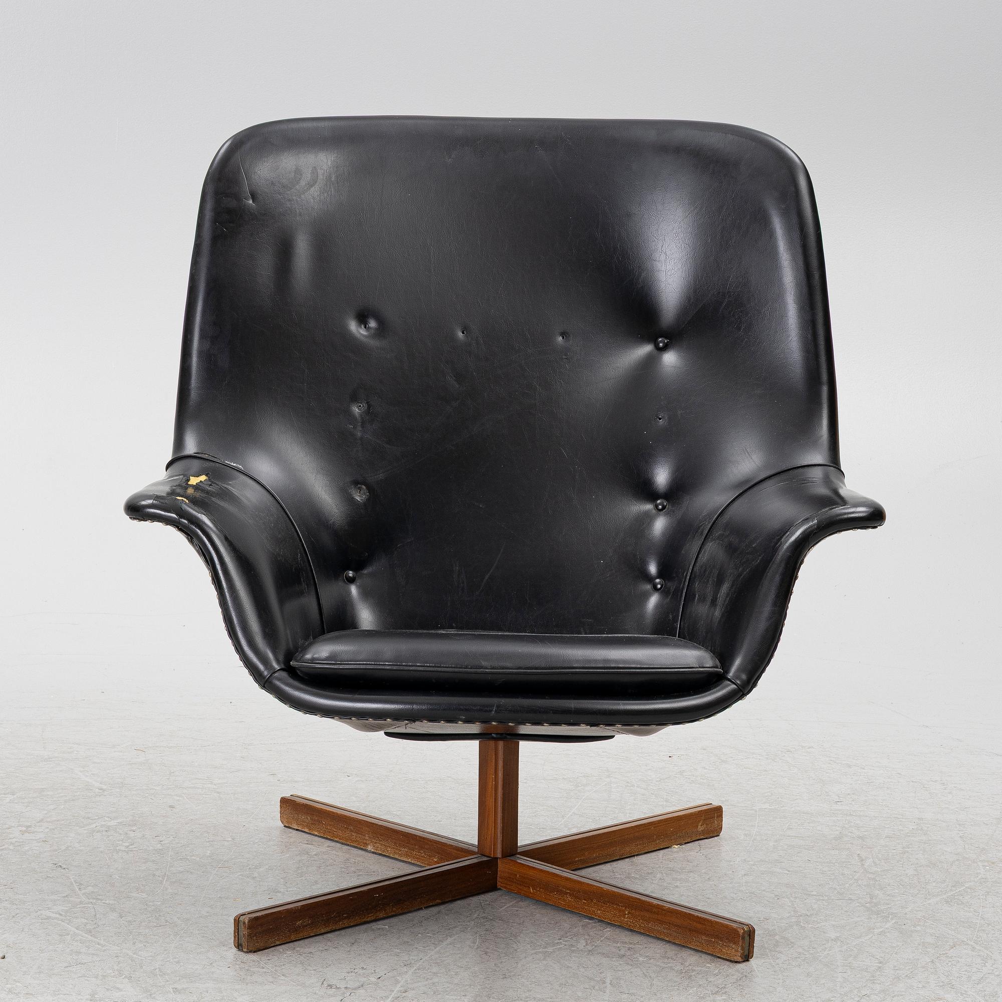 Carl Gustaf Hiort af Ornäs, armchair, "Caravelle", Puunveisto Oy - Träsnideri Ab, 1960s.