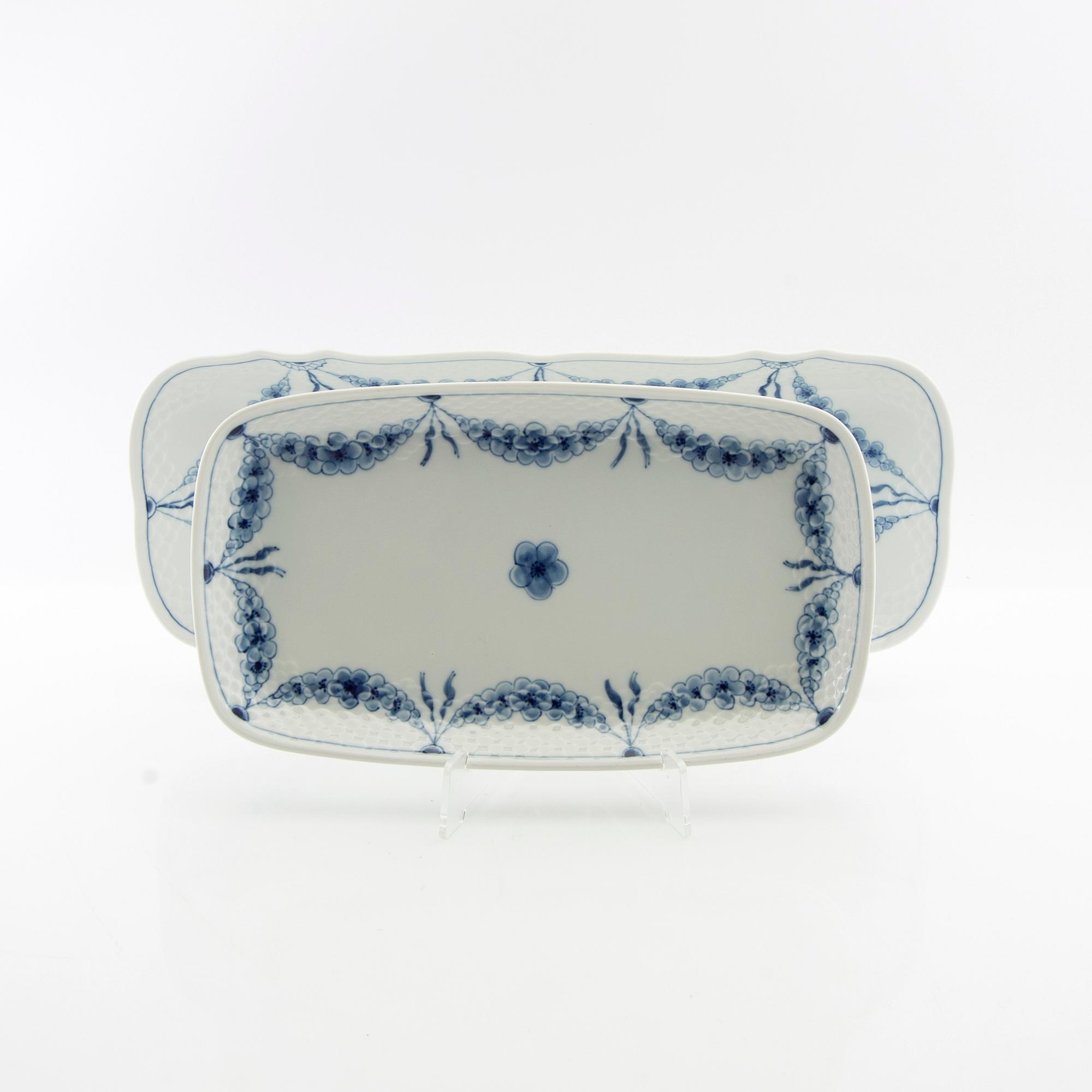 Harriet Bing, Service 138 pcs "Empire" porcelain, Bing & Grøndahl Denmark.