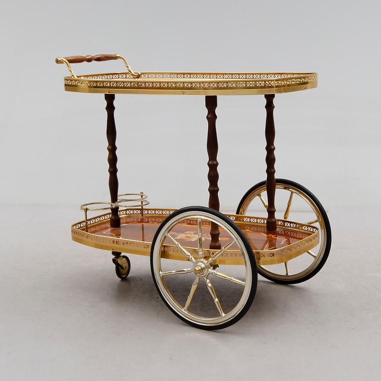 SERVERINGSVAGN, 1900-talets första hälft.