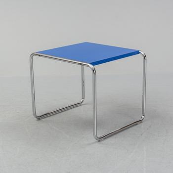 Marcel Breuer, a "Laccio" coffee table, Knoll, 21th-century.