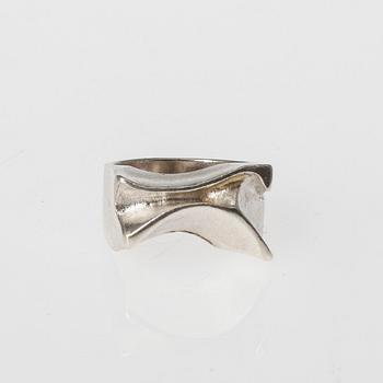 ARMBAND och RING, silver. Lapponia. Vikt ca 64 g.